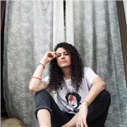 21 anni, studentessa disponibile per lezioni estive private di filosofia, storia, letteratura italiana, inglese e spagnolo